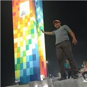 Profesor, de educación básica, imparte por medio de modelo pedagógico, que facilita la adquisición del conocimiento por los educando